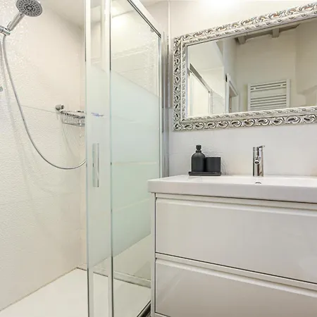 Apartment - Silver Glow