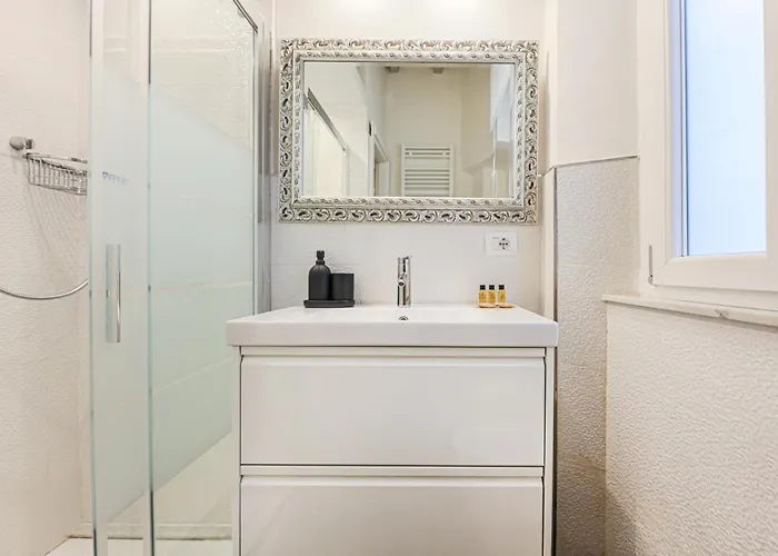 - Silver Glow Apartament Florencja